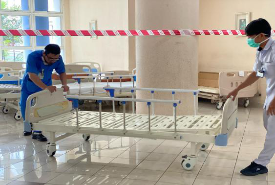 Medical Equipment Contribution and Community Support Initiatives - Photo 12
