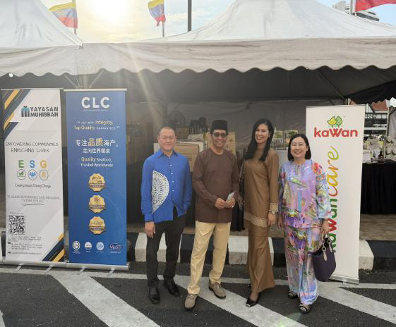 Ramadan Community Iftar & Blessings at Dataran Merdeka - Photo 9